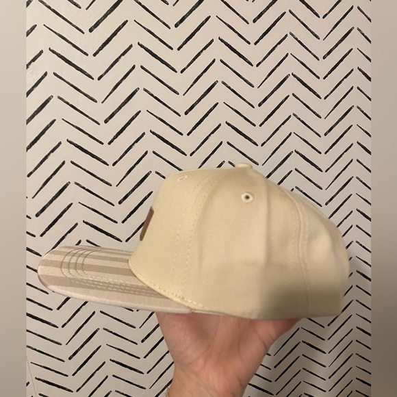 Brand new infant hat! - Picture 4 of 4
